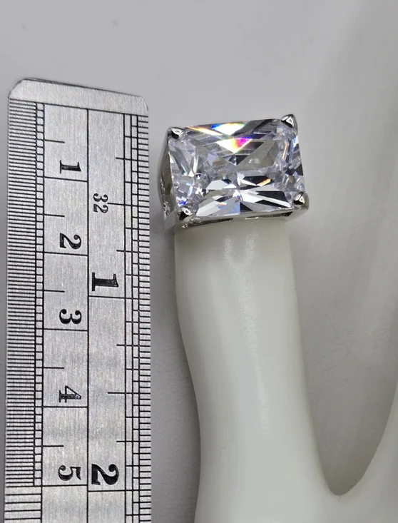 Swarovski Crystal Elements Silver Statement Ring Size 6 East West Design Prom - Picture 5 of 7